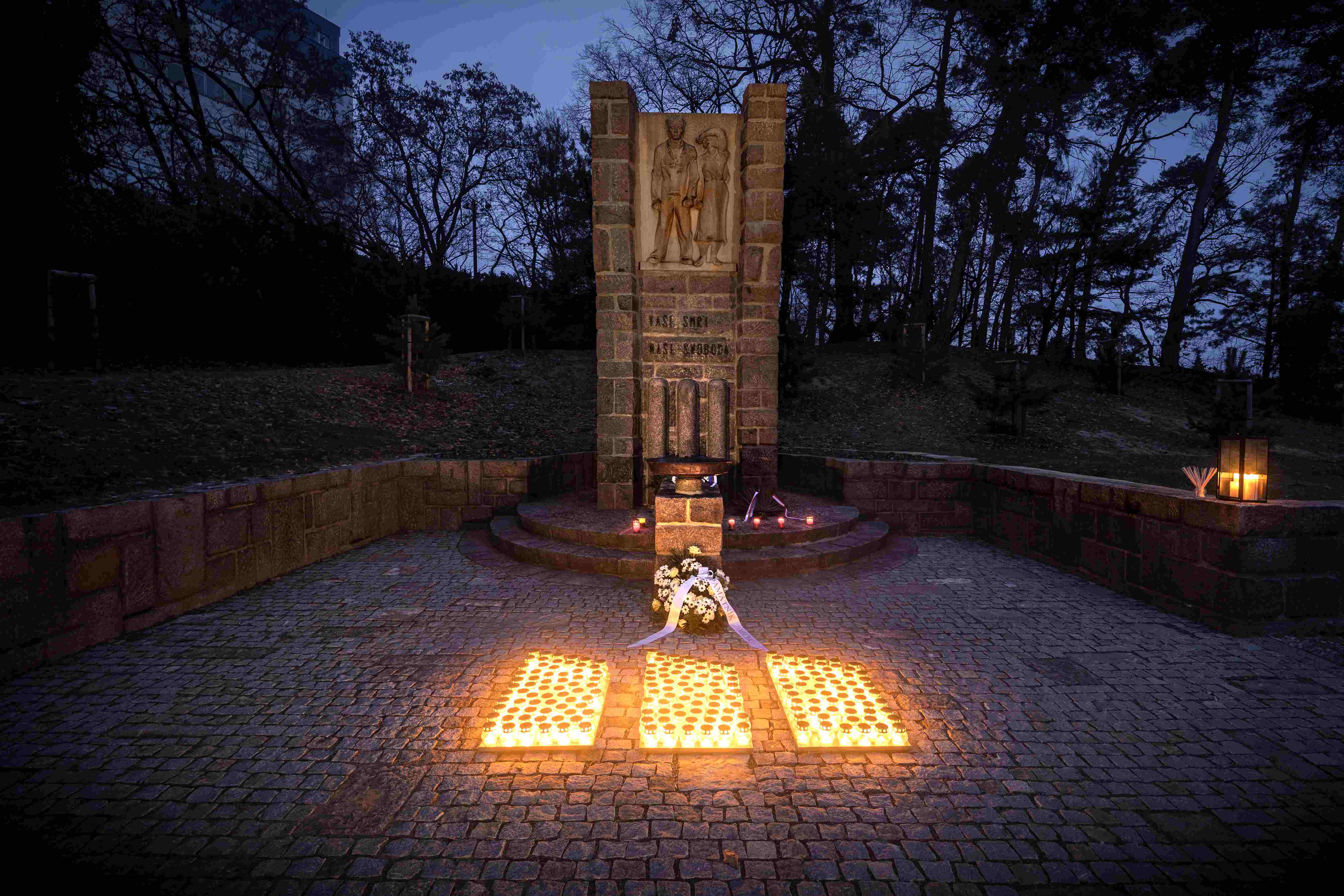 194 svíček za 194 obětí