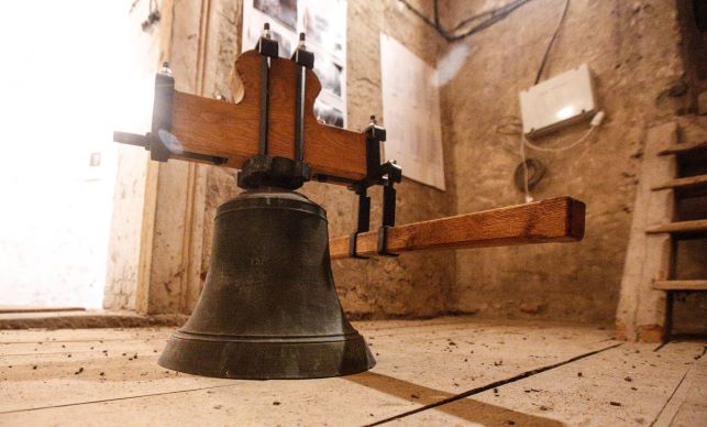 Opravené zvony pro Holice 